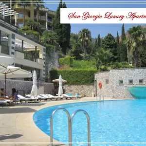 Apartment San Giorgio Luxury Taormina-panoramic Pool & Parking Space, Taormina